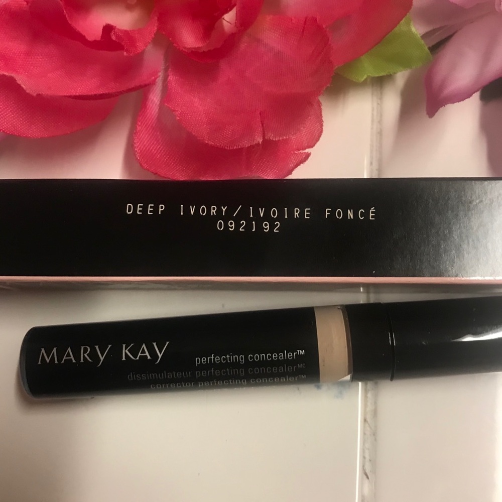 Deep Ivory Perfecting Concealer Mary Kay